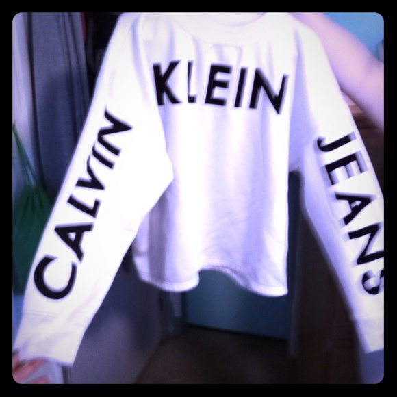 Calvin Klein Sweaters - Calvin Klein sweater Calvin Klein Sweaters - Calvin Klein sweater